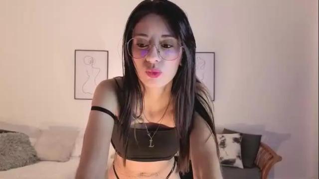 Image 8 of liaaa___ Stream on Chaturbate on 27 days ago