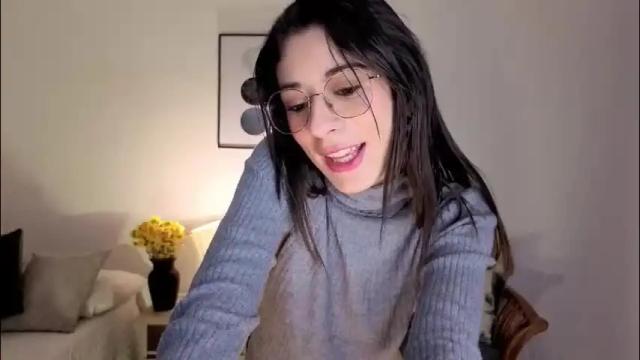 Image 8 of liaaa___ Stream on Chaturbate on 4 days ago