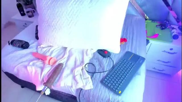 Image 8 of liaagener Stream on Chaturbate on 11 days ago