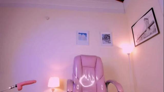Image 10 of liaamoretz Stream on Chaturbate on 3 days ago