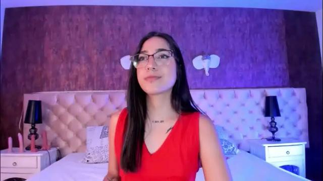 Image 2 of liaaturner Stream on Chaturbate on 3 months ago