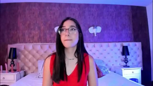 Image 3 of liaaturner Stream on Chaturbate on 3 months ago