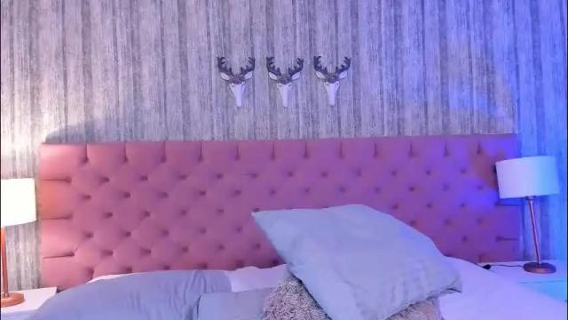 Image 4 of liaaturner Stream on Chaturbate on 13 days ago