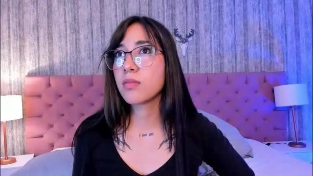 Image 7 of liaaturner Stream on Chaturbate on 13 days ago