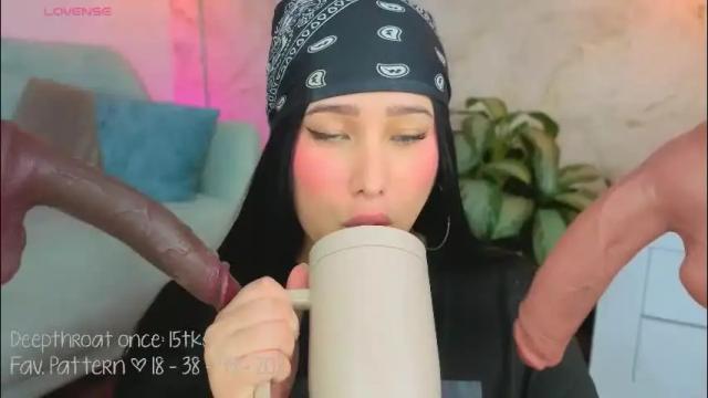 Image 8 of liacox Stream on Chaturbate on 1 month ago