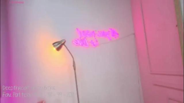 Image 10 of liacox Stream on Chaturbate on 7 days ago