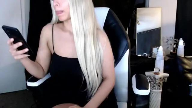 Image 2 of liadivina Stream on Chaturbate on 1 month ago