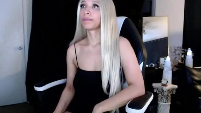 Image 3 of liadivina Stream on Chaturbate on 1 month ago