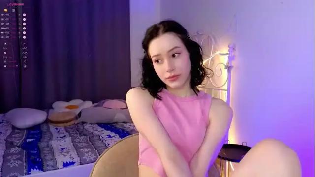 Image 3 of liaglamour Stream on Chaturbate on 1 month ago