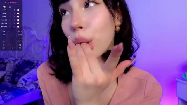 Image 4 of liaglamour Stream on Chaturbate on 1 month ago