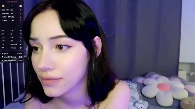 Image 4 of liaglamour Stream on Chaturbate on 26 days ago