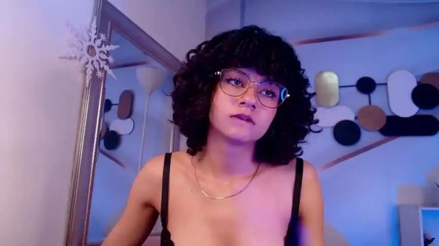 Image 11 of liah_golden Stream on Chaturbate on 18 months ago