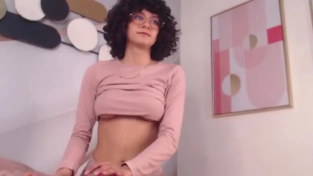 Image 7 of liah_golden Stream on Chaturbate on 17 months ago