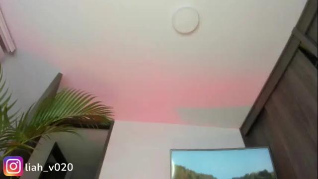 Image 8 of liah_v Stream on Chaturbate on 5 months ago