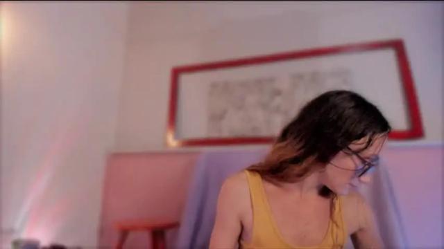 Image 7 of liahilton_ Stream on Chaturbate on 15 months ago