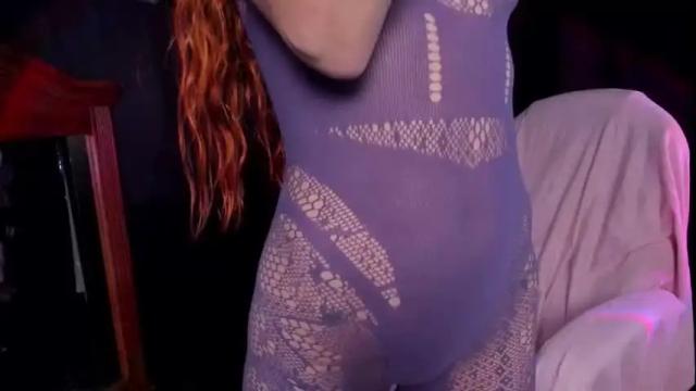 Image 6 of liahilton_ Stream on Chaturbate on 1 month ago