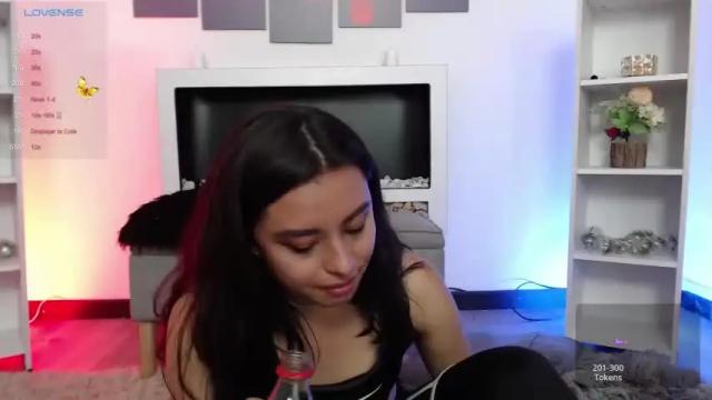Image 12 of liam_amy0 Stream on Chaturbate on 18 months ago