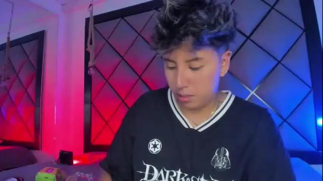 Image 6 of liamsmiith_ Stream on Chaturbate on 12 days ago