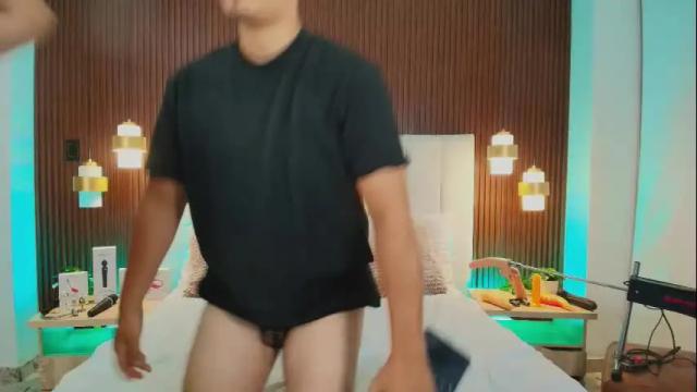 Image 11 of liana_asaff Stream on Chaturbate on 18 days ago