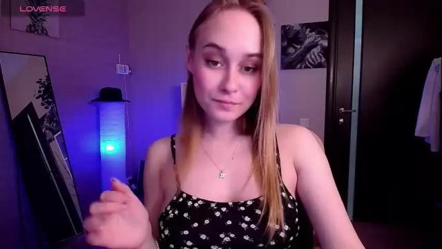 Image 10 of liana_bright Stream on Chaturbate on 27 days ago