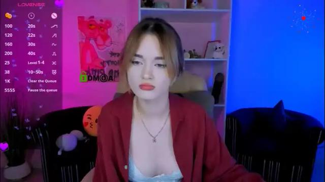 Image 11 of liana_kisses Stream on Chaturbate on 2 months ago
