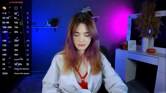 Image 11 of liana_kisses Stream on Chaturbate on 1 month ago