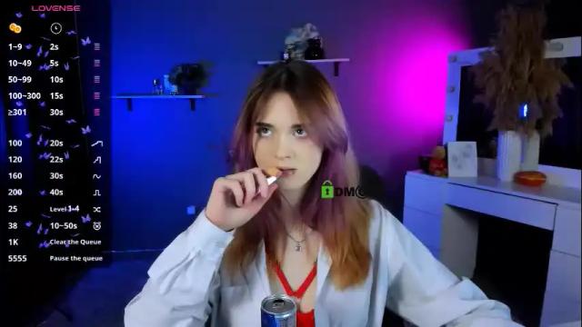 Image 12 of liana_kisses Stream on Chaturbate on 1 month ago