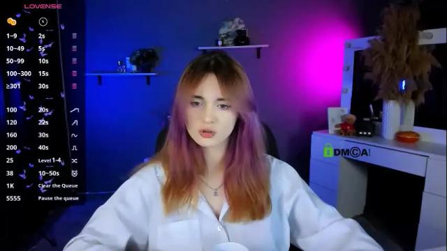Image 2 of liana_kisses Stream on Chaturbate on 1 month ago