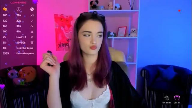 Image 6 of liana_kisses Stream on Chaturbate on 1 month ago