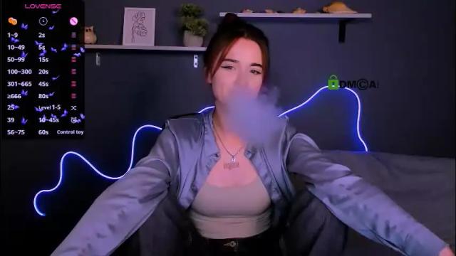 Image 3 of liana_kisses Stream on Chaturbate on 1 month ago