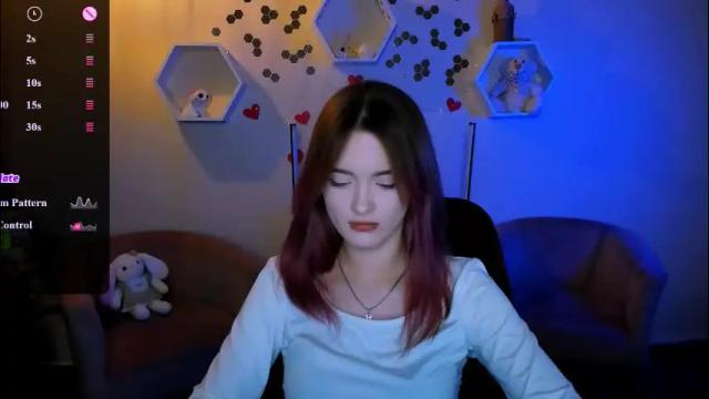 Image 12 of liana_kisses Stream on Chaturbate on 27 days ago