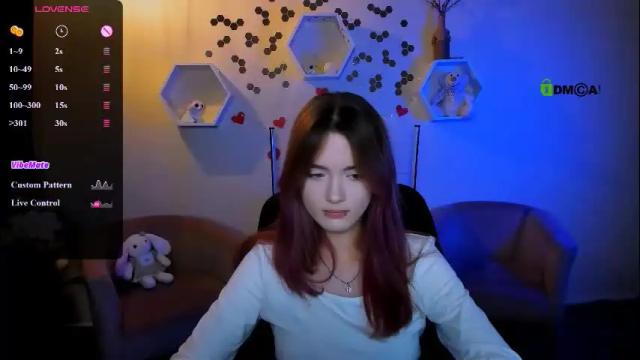 Image 2 of liana_kisses Stream on Chaturbate on 27 days ago