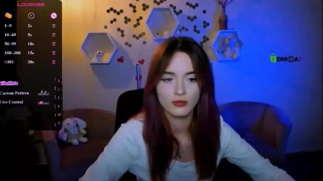 Image 4 of liana_kisses Stream on Chaturbate on 27 days ago