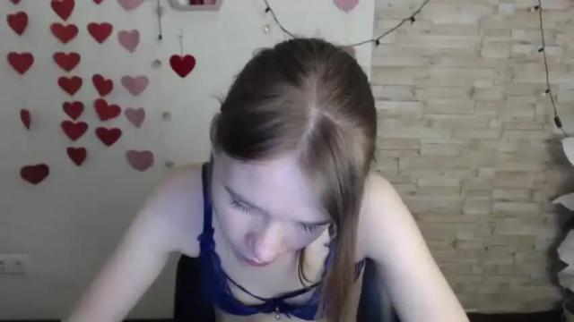 Image 2 of liana_ray Stream on Chaturbate on 13 months ago