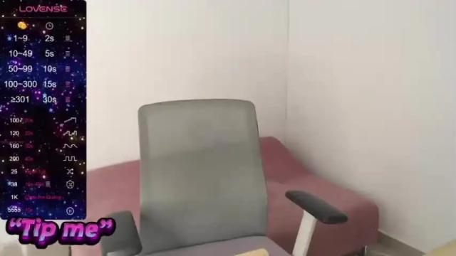 Image 12 of liana_ruiz Stream on Chaturbate on 25 months ago