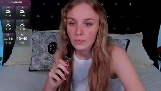 Image 4 of lianafleen Stream on Chaturbate on 27 days ago