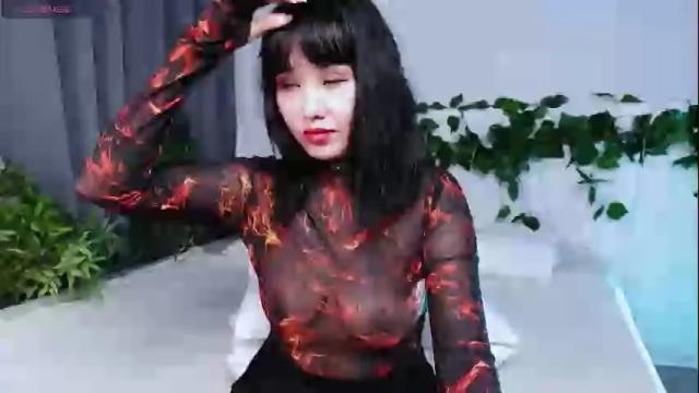 Image 2 of lianayun Stream on Chaturbate on 1 month ago