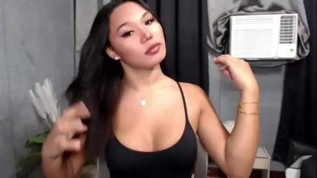 Image 10 of liane_mei Stream on Chaturbate on 2 months ago