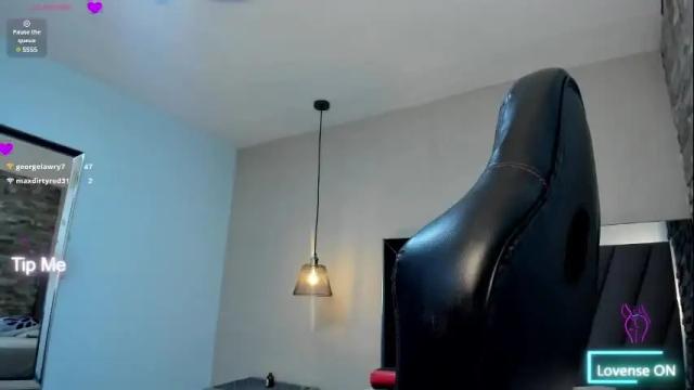 Image 10 of lianeumann Stream on Chaturbate on 2 months ago