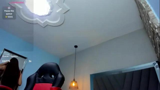 Image 3 of lianeumann Stream on Chaturbate on 1 month ago