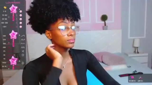 Image 10 of liannadixon Stream on Chaturbate on 13 months ago