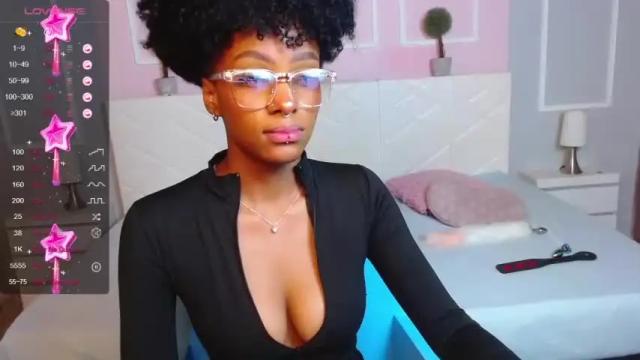 Image 8 of liannadixon Stream on Chaturbate on 13 months ago
