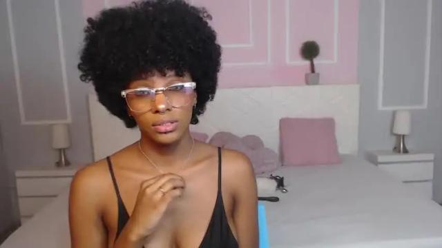 Image 10 of liannadixon Stream on Chaturbate on 13 months ago