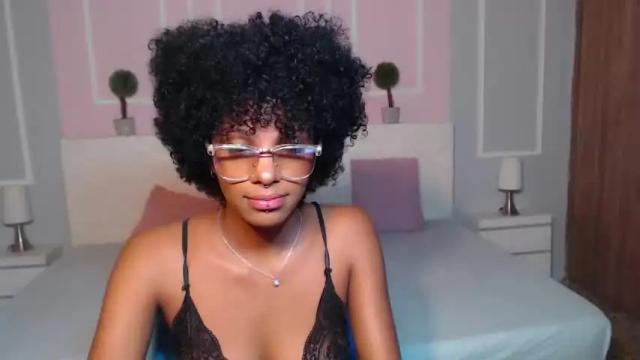 Image 12 of liannadixon Stream on Chaturbate on 10 months ago