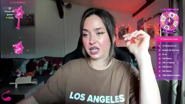 Image 3 of liaquinn Stream on Chaturbate on 3 months ago