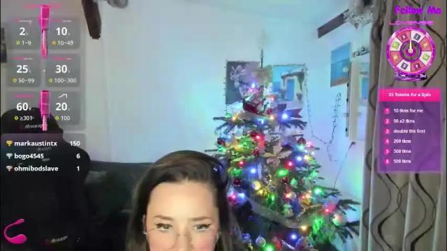 Image 12 of liaquinn Stream on Chaturbate on 15 days ago