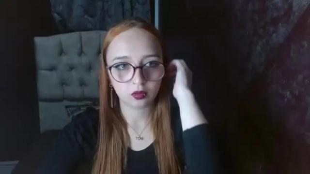 Image 3 of liaroberts1 Stream on Chaturbate on 12 months ago