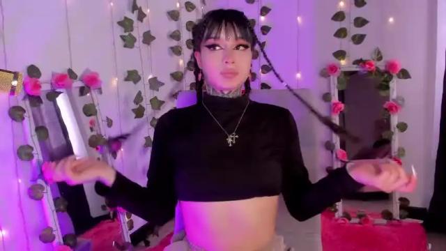 Image 7 of liarodriguez_ Stream on Chaturbate on 13 months ago