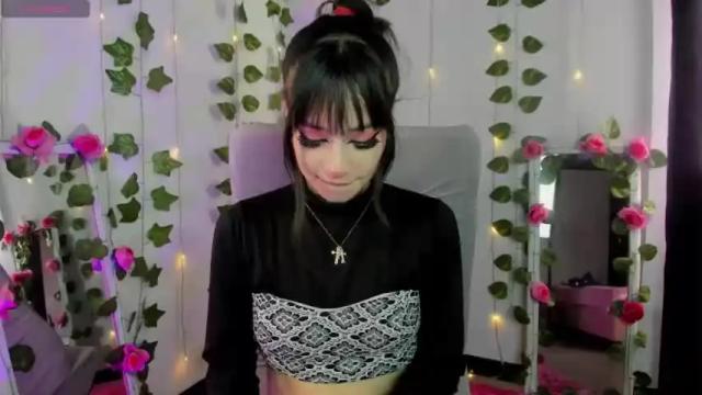 Image 2 of liarodriguez_ Stream on Chaturbate on 13 months ago