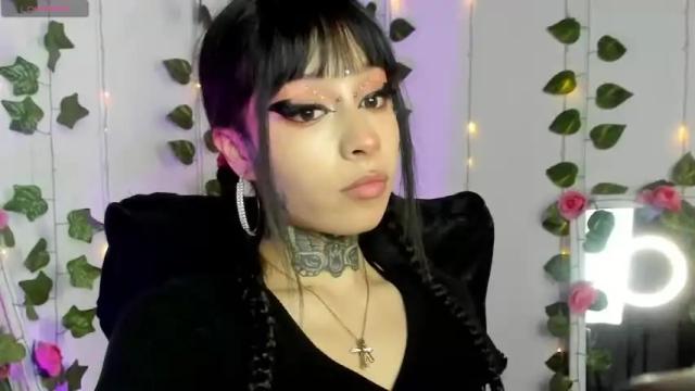 Thumbnail 1, liarodriguez_'s Stream at Chaturbate, 13 months ago